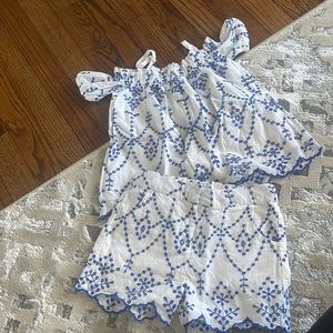 Girls 2 piece 4/6 white with blue embroidery shorts and off the shoulder top,